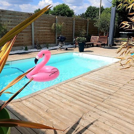 Tiny House Avec Jardin Et Acces Piscine Chauffee Vila Saint-Médard-en-Jalles Exterior foto